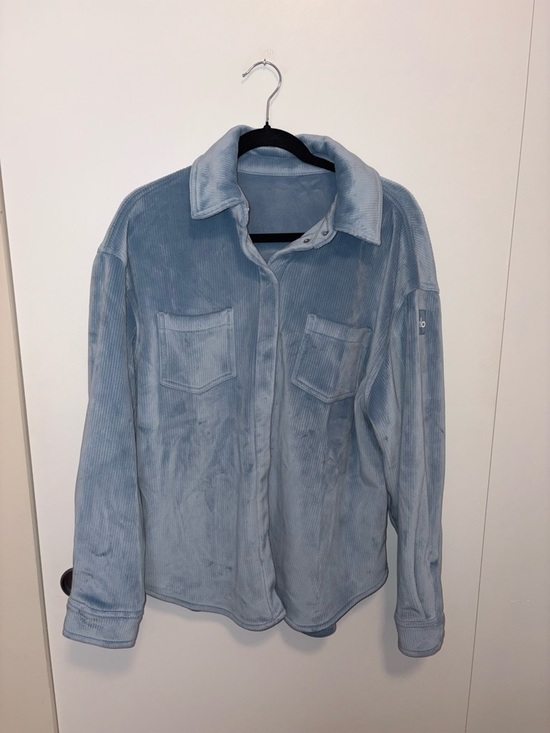 Alo Yoga Ribbed Velour Mountain Side Shacket - Picture 3 of 8